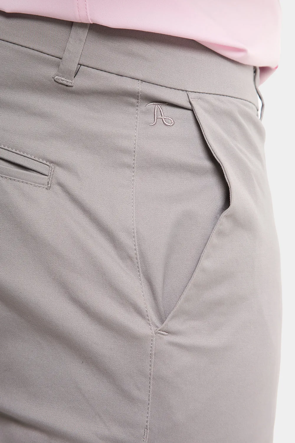 Athletic Fit Chino Shorts 5" in Pale Grey