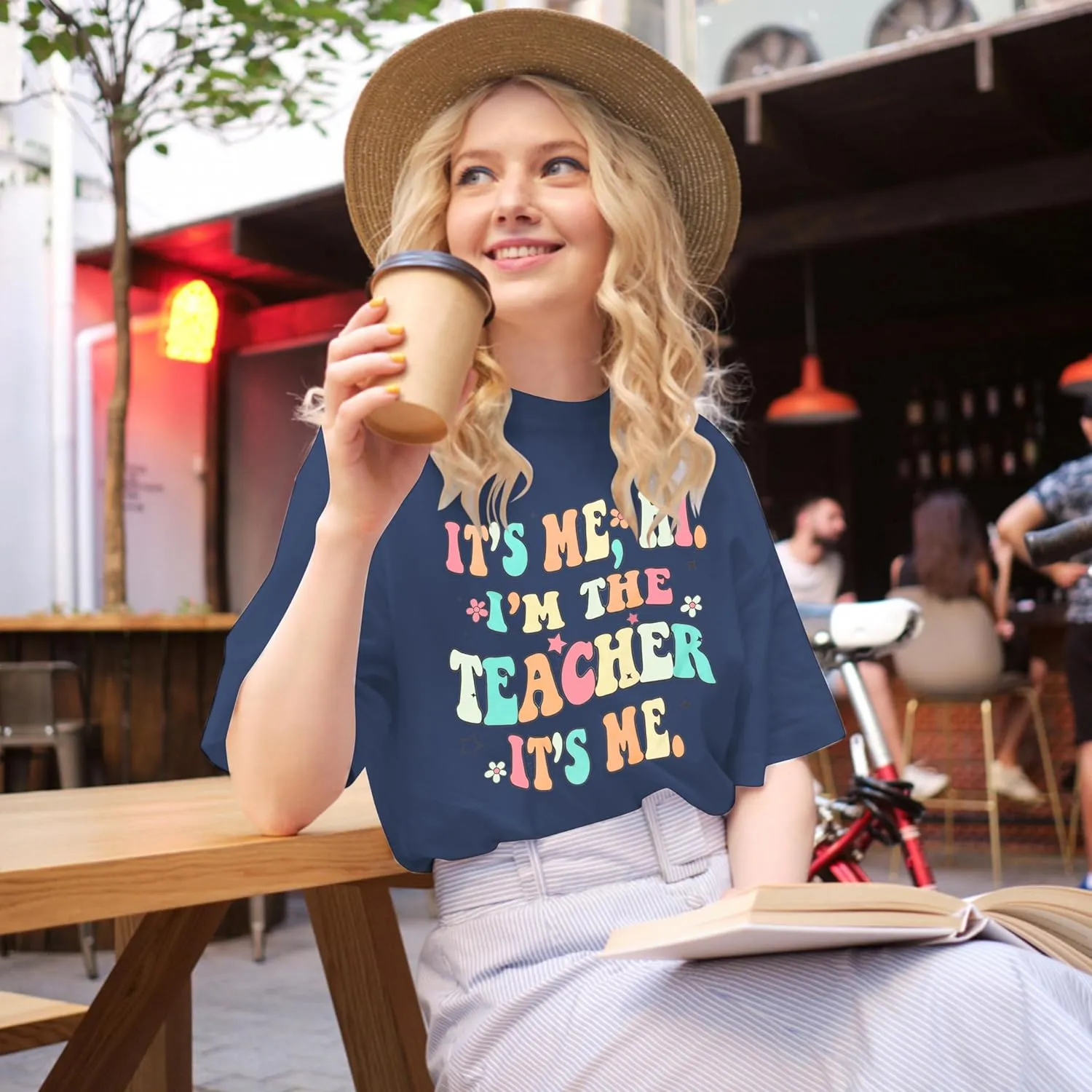 It's Me Hi I'm The Teacher It's Me Shirt Women Teacher Appreciation Gift T-Shirt Funny Teacher Lift Tee Tops